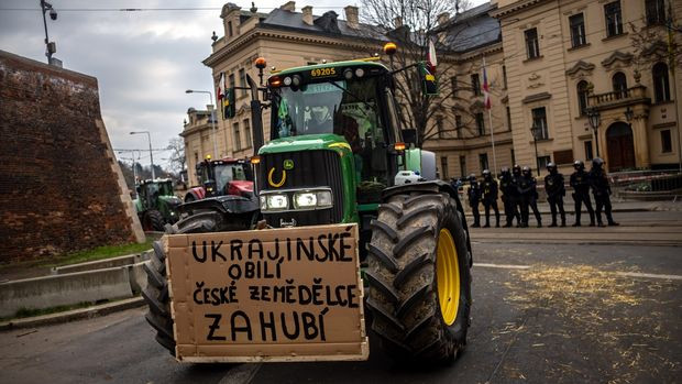Avrupalı çiftçilerin protestolarına rağmen Ukrayna'ya yeşil ışık yandı