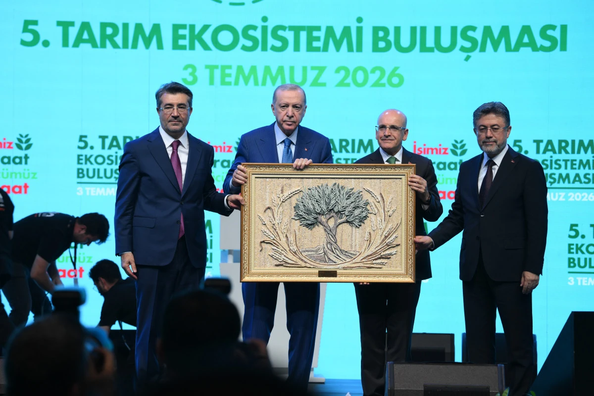 Cumhurbaşkanı Erdoğan'dan &ccedil;ift&ccedil;iye kredi m&uuml;jdesi